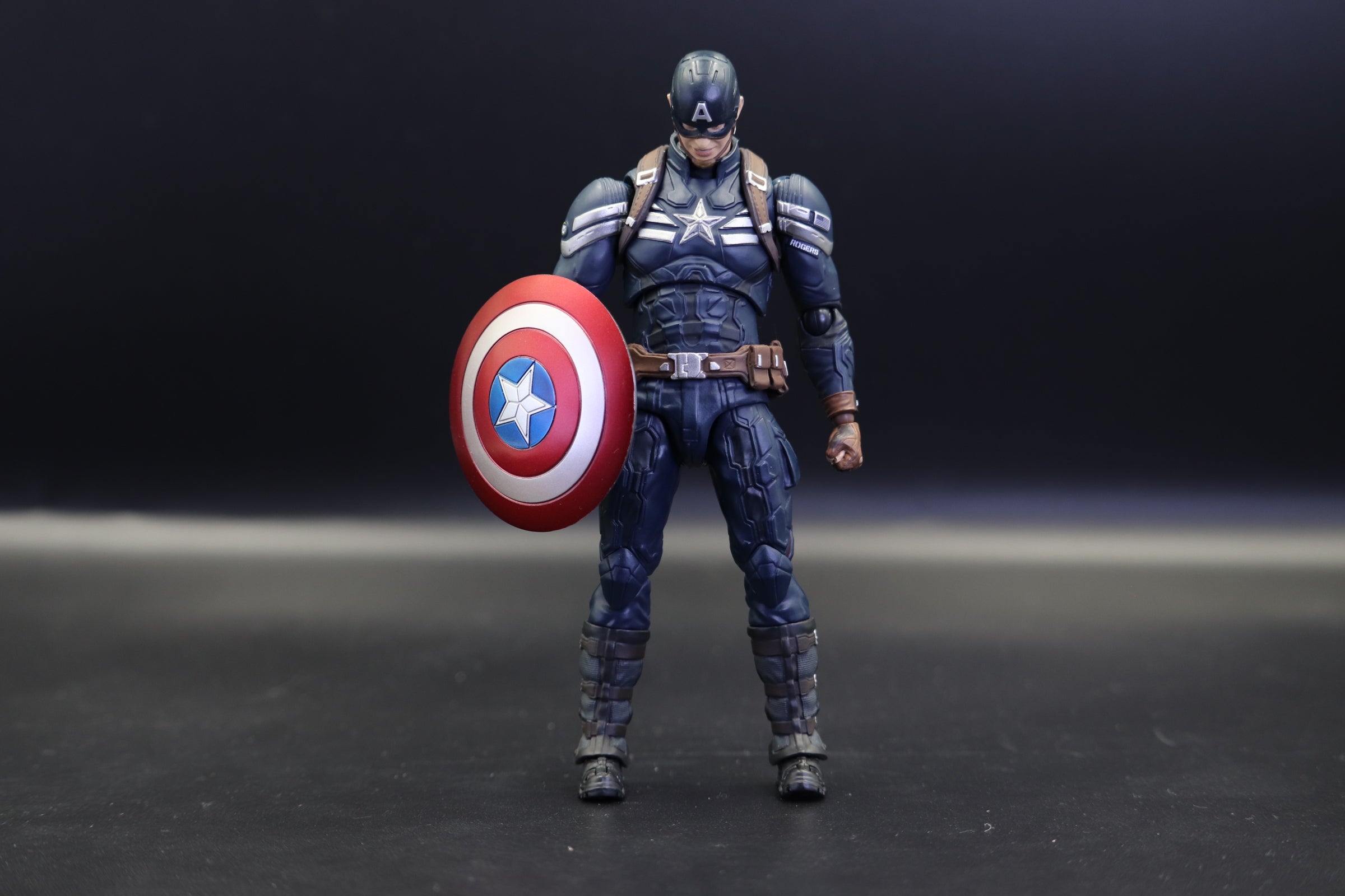 MAFEX No. 202 Captain America Stealth Suit